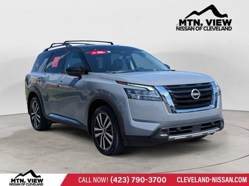 2023 Nissan Pathfinder Platinum