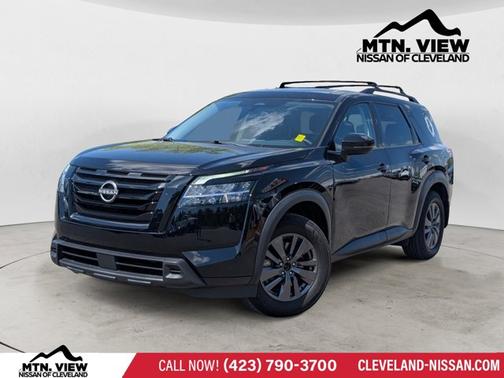 Black 2022 Nissan Pathfinder SV