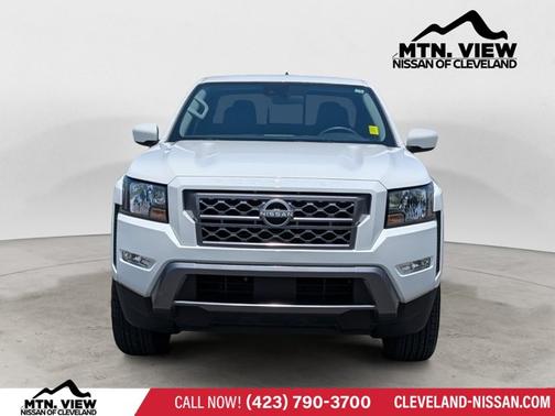 Glacier White 2024 Nissan Frontier SV