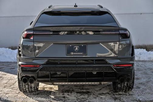2024 Lamborghini Urus S