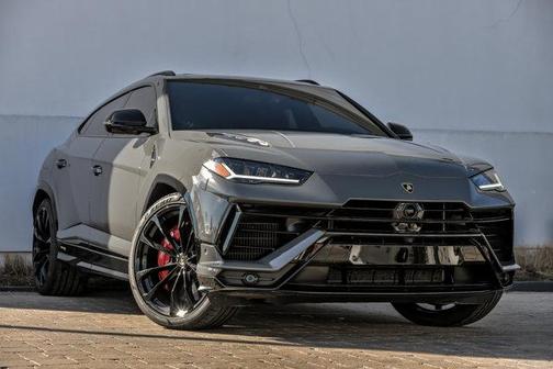 2024 Lamborghini Urus S