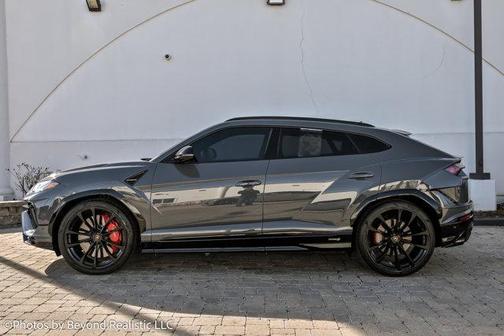 2024 Lamborghini Urus S