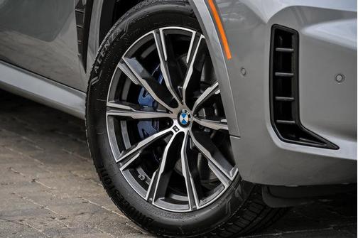 Gray Metallic 2025 BMW X5 M60i