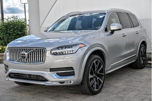 Silver 2023 Volvo XC90 B6 Plus 7-Seater