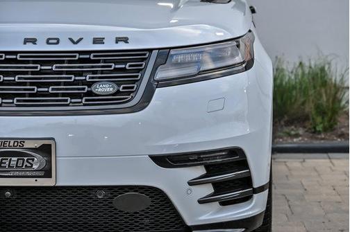 Fuji White 2026 Land Rover Range Rover Velar Dynamic SE