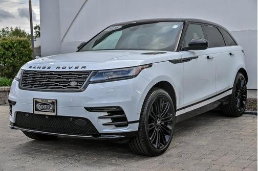 Fuji White 2026 Land Rover Range Rover Velar Dynamic SE