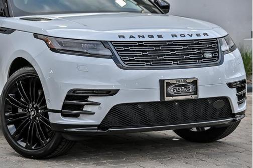 Fuji White 2026 Land Rover Range Rover Velar Dynamic SE