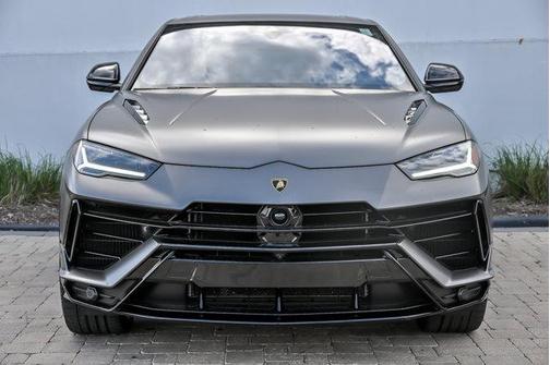 Grigio Keres Metallic 2024 Lamborghini Urus S
