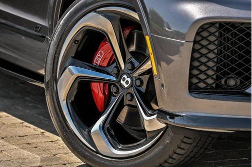 Magnetic Metallic 2022 Bentley Bentayga S