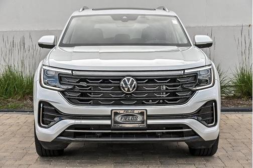 Opal White Pearl 2026 Volkswagen Atlas 2.0T SEL Premium R-Line