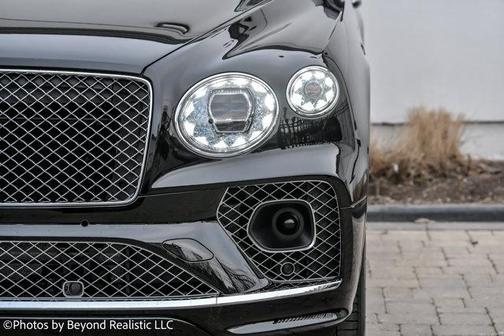 2023 Bentley Bentayga Hybrid V6
