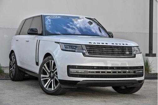 Ostuni Pearl White 2023 Land Rover Range Rover P400 SE