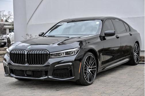 Black Sapphire Metallic 2022 BMW 750 i xDrive