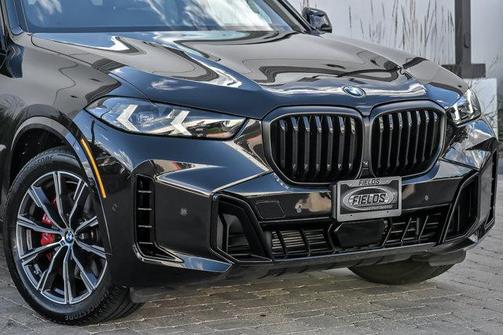 Black Sapphire Metallic 2024 BMW X5 xDrive40i