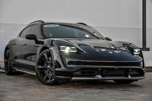 2024 Porsche Taycan Turbo
