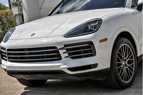 White 2023 Porsche Cayenne