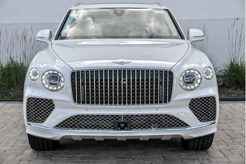 Glacier White 2026 Bentley Bentayga Azure