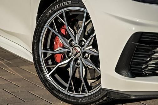 Arctic White 2026 Chevrolet Corvette Stingray w/3LT