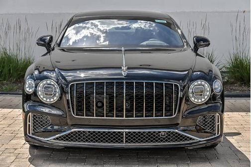 Beluga Black 2026 Bentley Flying Spur Azure