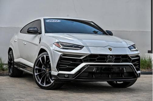 Balloon White 2022 Lamborghini Urus