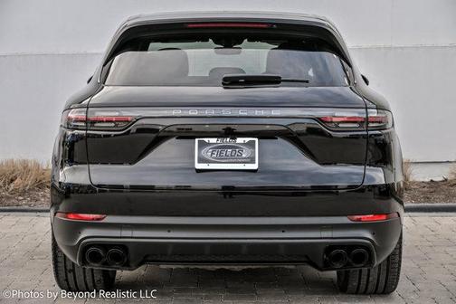 2022 Porsche Cayenne Platinum Edition