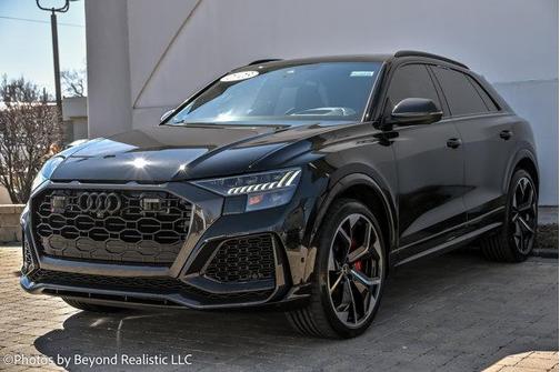 Mythos Black Metallic 2023 Audi RS Q8 4.0T quattro