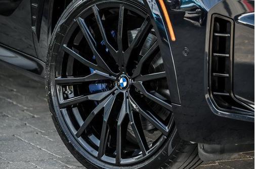Carbon Black Metallic 2024 BMW X5 xDrive40i