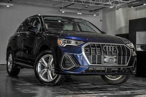 2023 Audi Q3 45 S line Premium Plus