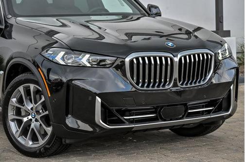 Black Sapphire Metallic 2026 BMW X5 xDrive40i