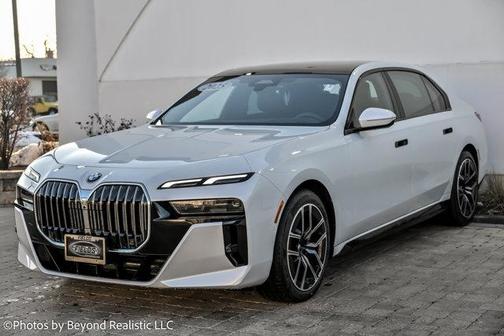 2025 BMW 740 i xDrive