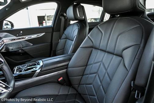 2025 BMW 740 i xDrive
