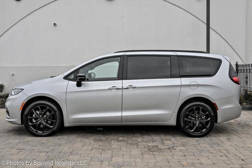 2024 Chrysler Pacifica Limited