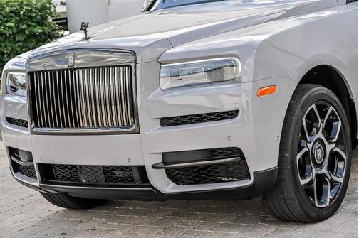 Gray 2024 Rolls-Royce Cullinan