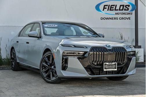 Brooklyn Gray Metallic 2025 BMW 750e xDrive
