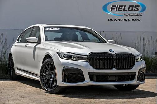 Mineral White Metallic 2022 BMW 750 i xDrive