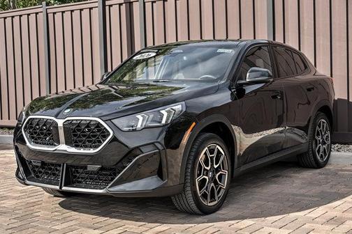 Black Sapphire Metallic 2026 BMW X2 xDrive28i