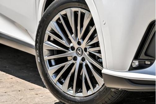 Eminent White Pearl 2024 Lexus RX 350 350 LUX