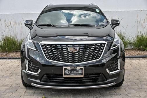 Stellar Black Metallic 2021 Cadillac XT5 Premium Luxury