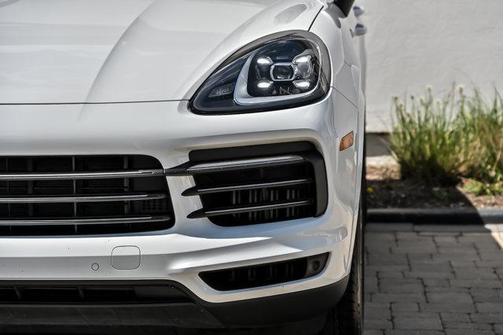 White 2023 Porsche Cayenne