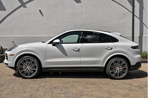 White 2023 Porsche Cayenne