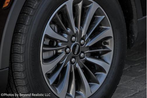 Burgundy 2021 Lincoln Nautilus Reserve