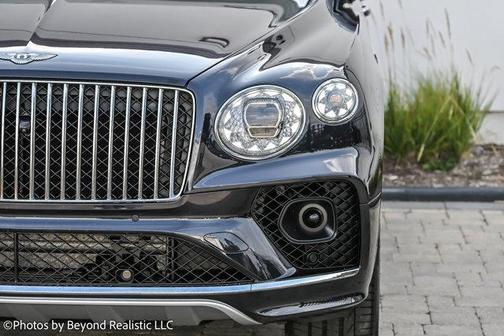 2023 Bentley Bentayga 