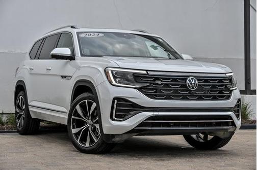 Opal White Pearl Effect 2024 Volkswagen Atlas 2.0T SEL Premium R-Line