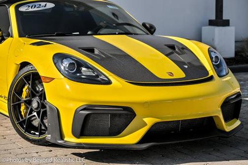 2024 Porsche 718 Spyder RS