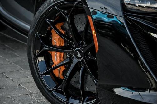 Black 2023 McLaren Artura