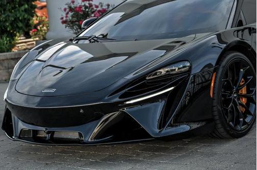 Black 2023 McLaren Artura