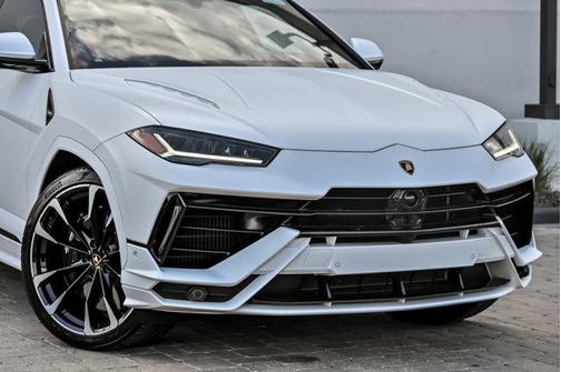 Bianco 2024 Lamborghini Urus S