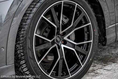 2021 Audi Q8 55 Prestige