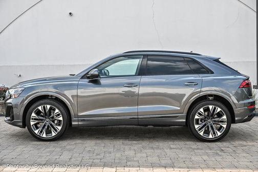 2024 Audi Q8 55 Premium Plus