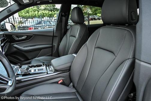 2024 Audi Q8 55 Premium Plus